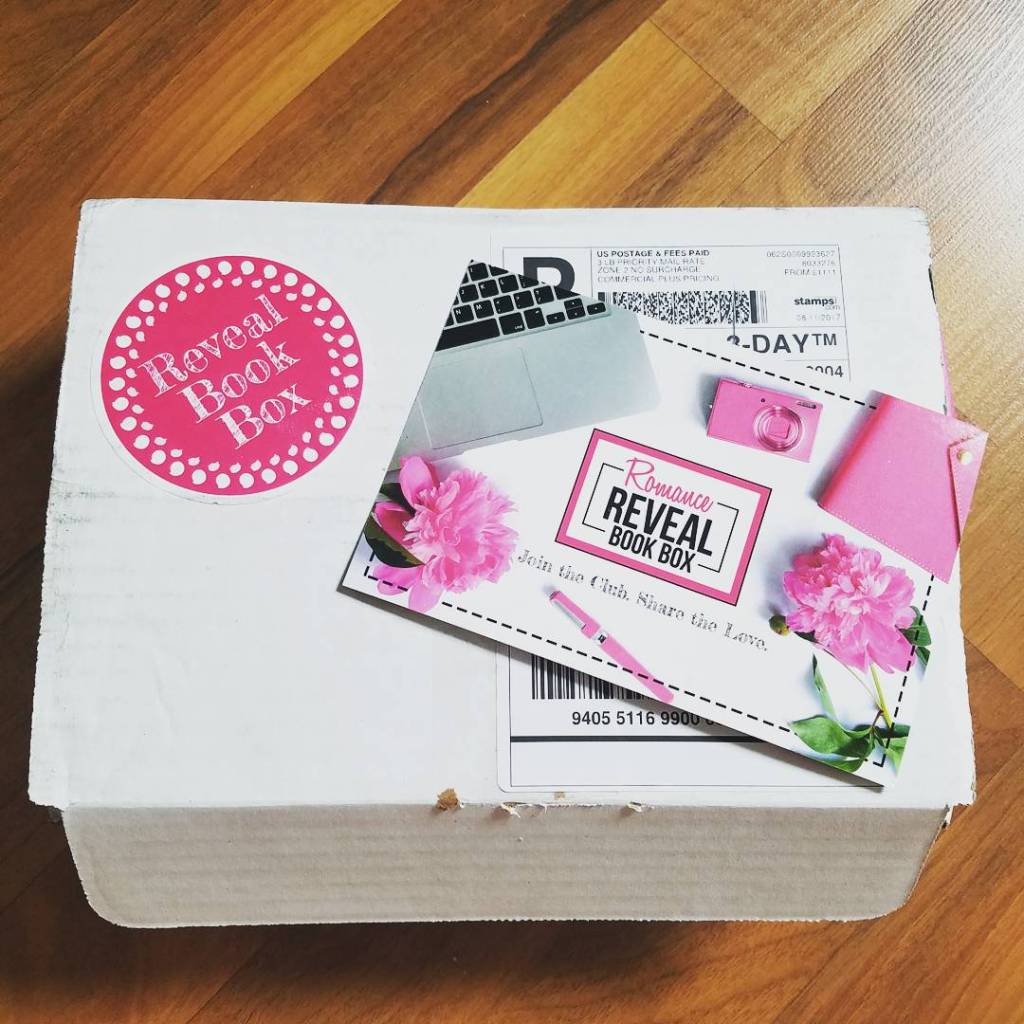 Romance Reveal Book Box! (August&nbsp;2017)
