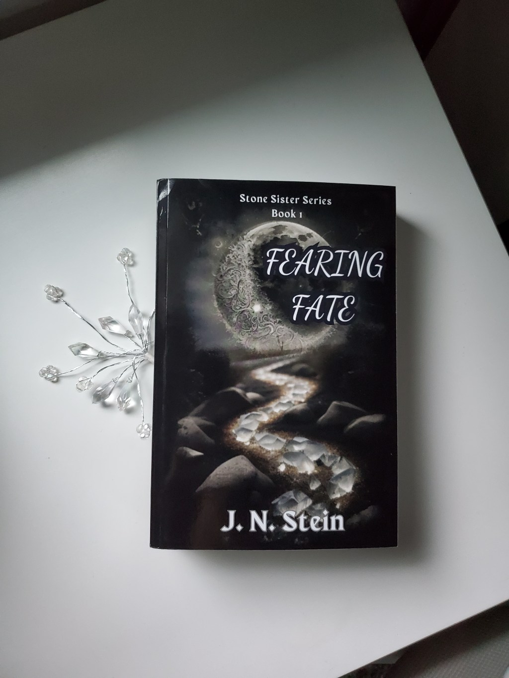Fearing Fate by J.N. Stein (4 Star Book Review) Stone Sister Series Book 1 – Werewolf&nbsp;Romance
